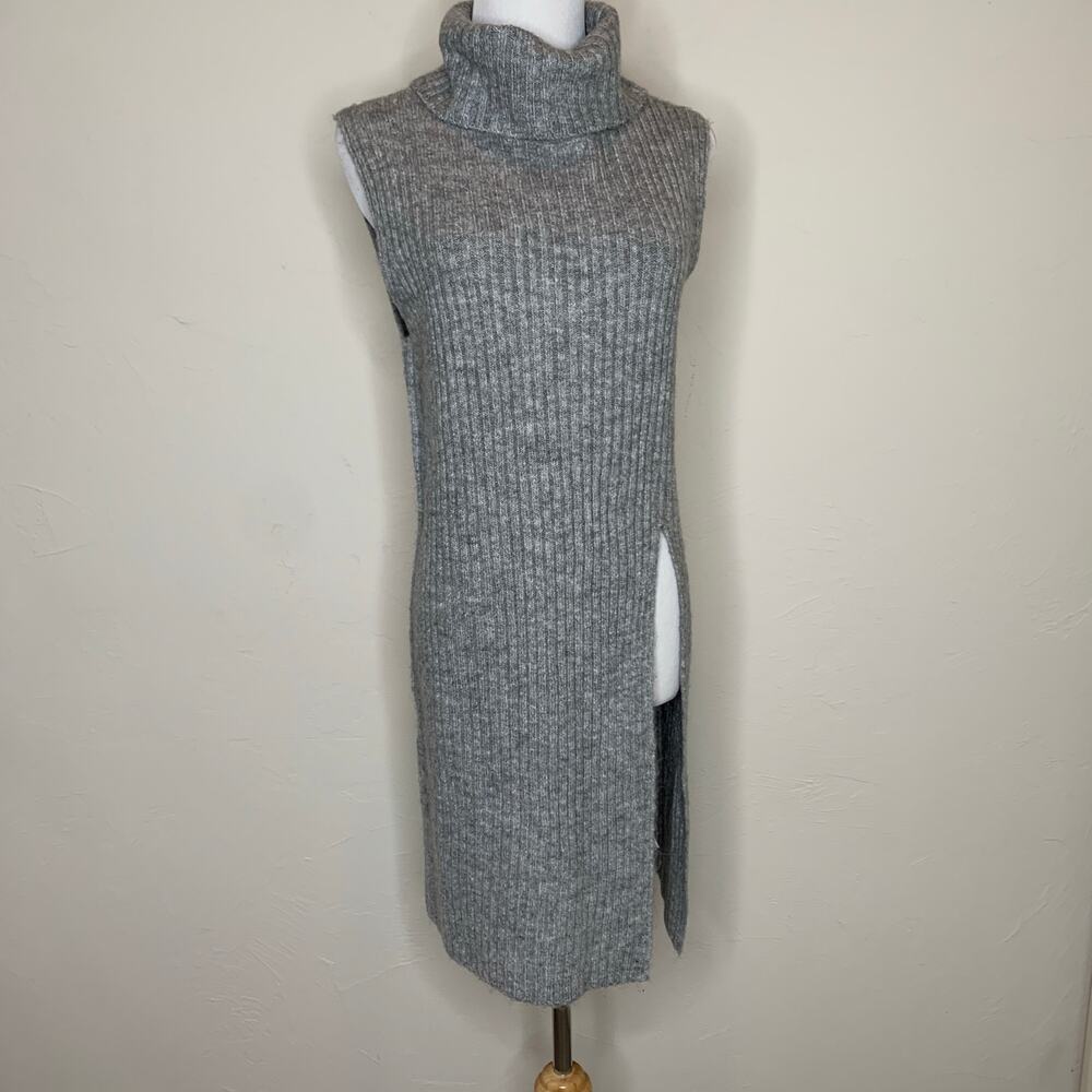 NWT Cowl Neck Tunic Sweater High Slit Sz Small